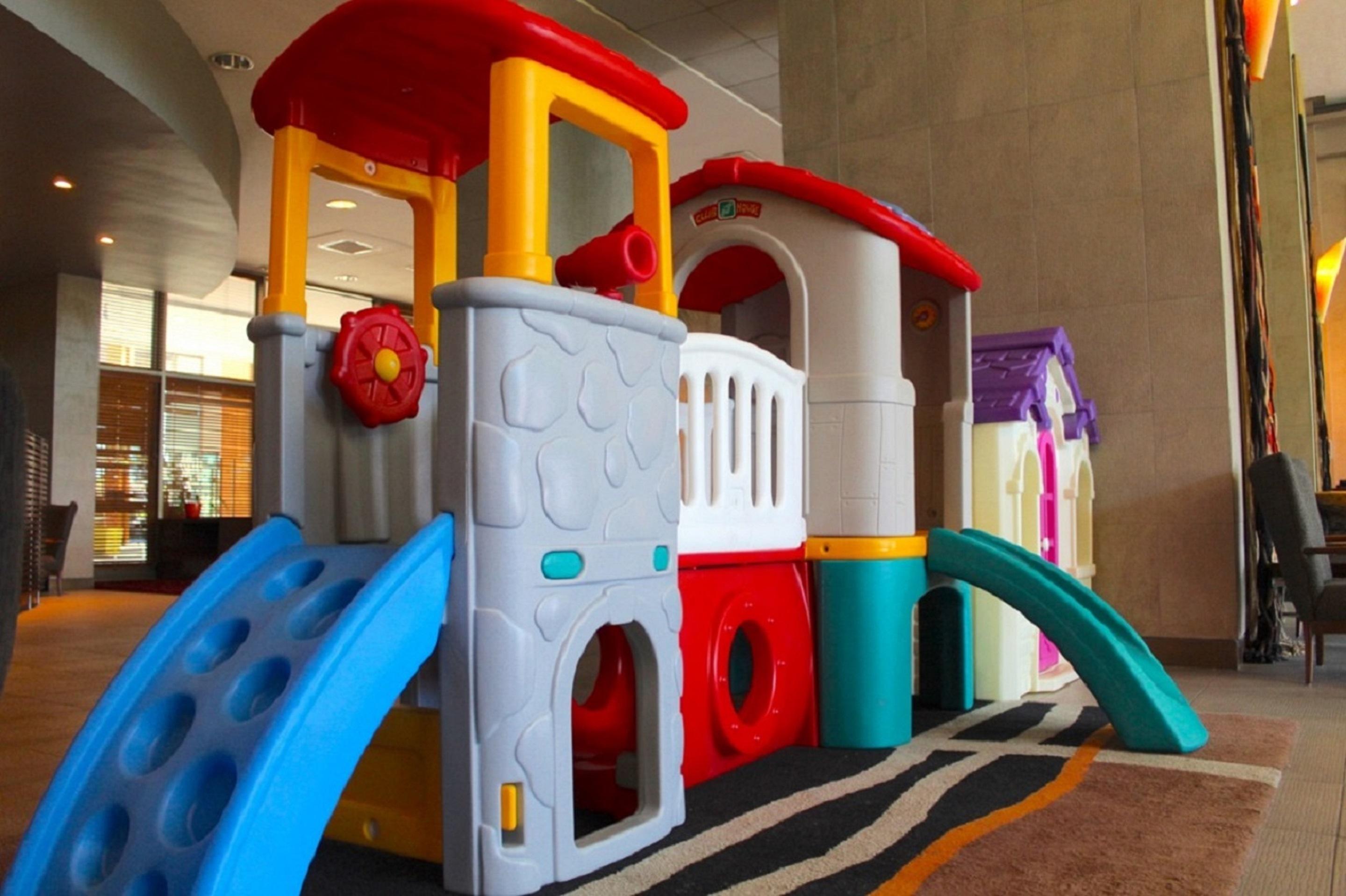 Sonesta Hotel Osorno Exterior photo A playground in a shopping mall