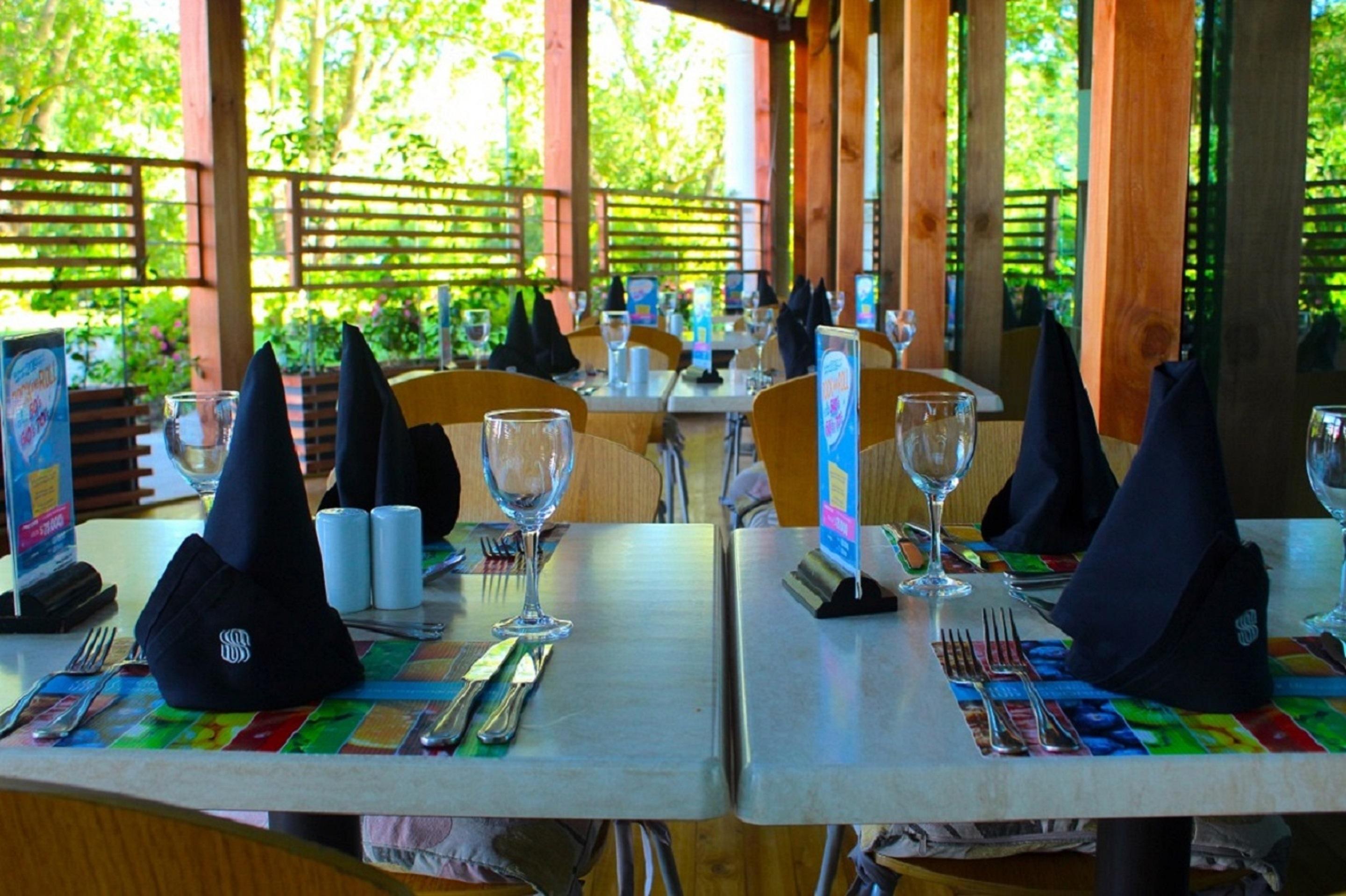 Sonesta Hotel Osorno Exterior photo Restaurant