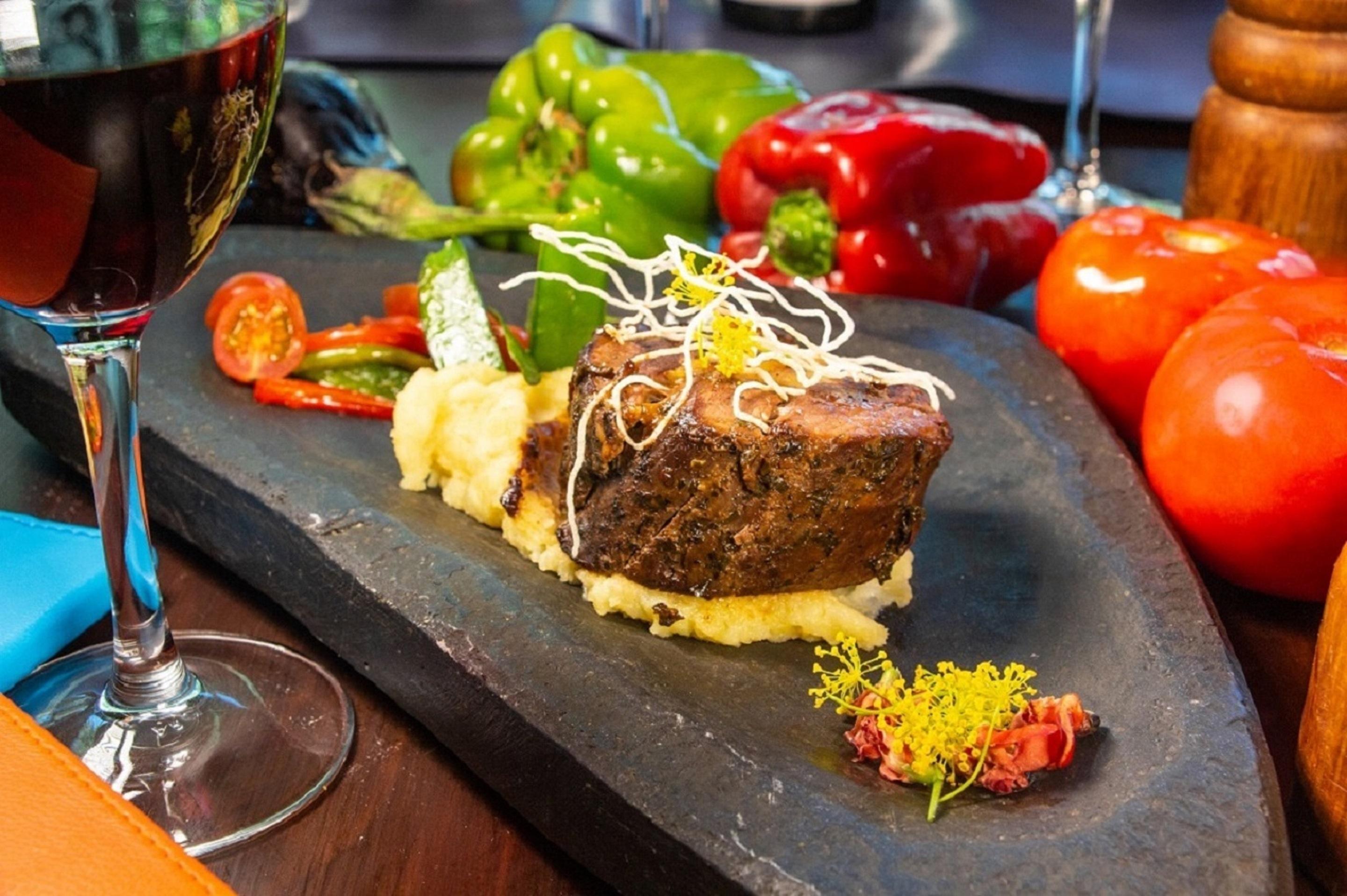 Sonesta Hotel Osorno Exterior photo A steak prepared with a black truffle