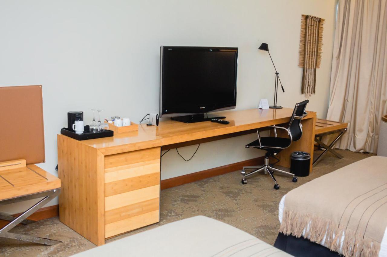 Sonesta Hotel Osorno Exterior photo A hotel room in the United States