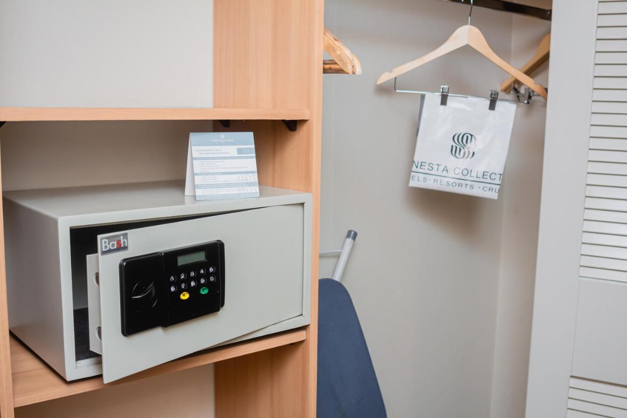 Sonesta Hotel Osorno Exterior photo A safe in a hotel room