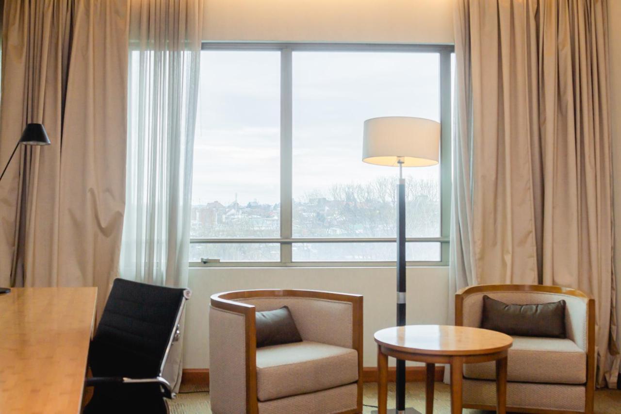 Sonesta Hotel Osorno Exterior photo A room at the hotel